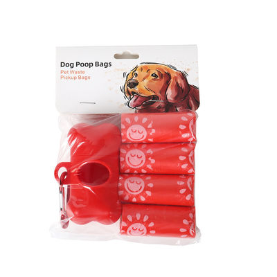 Proprietários responsáveis de animais de estimação escolhem sacos de lixo sustentáveis para cães, grossos, fortes e compostáveis