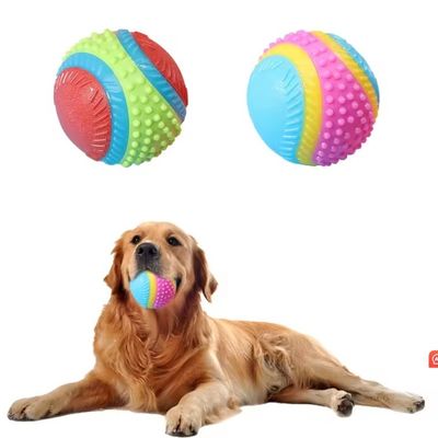 Medium Dog Bouncy Fetch Play Ball Sustentável Squeaky Toy com borracha de látex macio