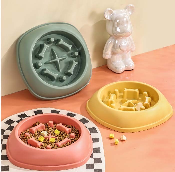 Taça durável para animais de estimação para alimentação lenta Bloat Stop Bone Type Food Grade Plastic Supplies